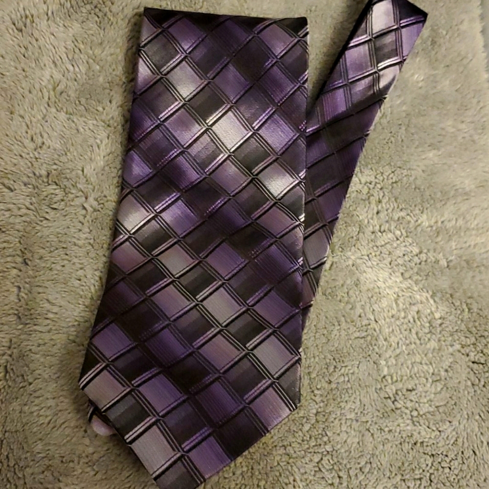 Men's tie